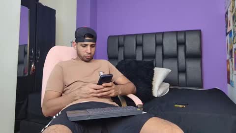 Snapshot of yerk_drom chatting on 09.27.25 yerk_drom online show from 09.27.25