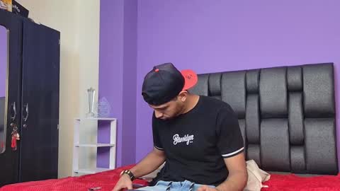 Snapshot of yerk_drom chatting on 09.30.25 yerk_drom online show from 09.30.25