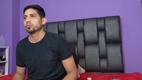 Snapshot of yerk_drom chatting on 10.02.25 yerk_drom online show from 10.02.25