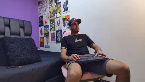 Snapshot of yerk_drom chatting on 10.11.25 yerk_drom online show from 10.11.25