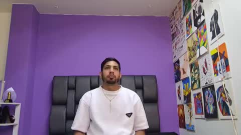 Snapshot of yerk_drom chatting on 10.17.25 yerk_drom online show from 10.17.25