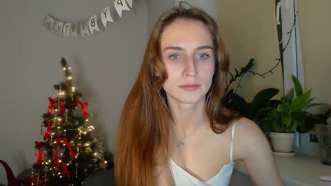 Snapshot of yes_to_heaven chatting on 12.14.24 Zoe online show from 12.14.24