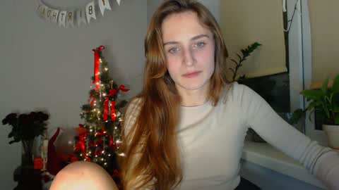 Snapshot of yes_to_heaven chatting on 12.27.24 Zoe online show from 12.27.24