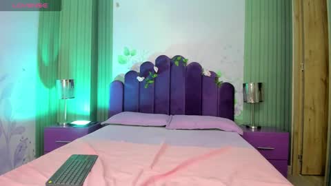 Snapshot of yess__daddy chatting on 01.30.25 yess__daddy online show from 01.30.25