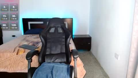 Snapshot of yessibunny chatting on 10.23.25 Yessica online show from 10.23.25