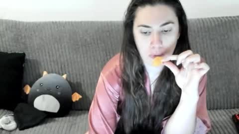 Snapshot of yesyoucanjustdoit chatting on 03.19.26 Kira online show from 03.19.26