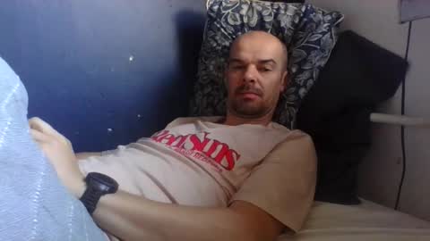 yewloo online show from 10.05.25