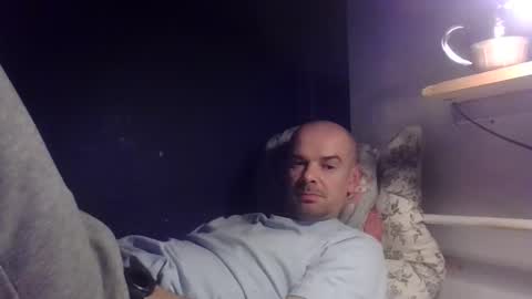 yewloo online show from 11.03.25