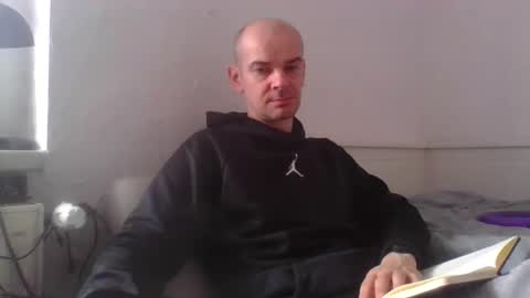 yewloo online show from 03.01.26