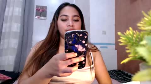 yhang_slut online show from 02.09.25