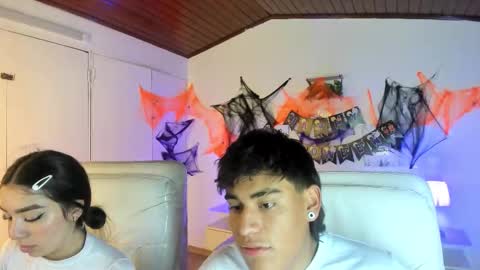 Yiing and yang online show from 10.17.25