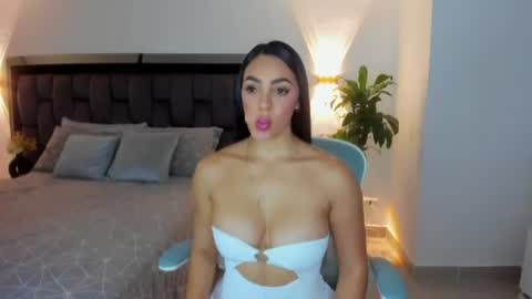 Yika Alves online show from 07.06.26