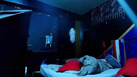 yingandyangg online show from 03.18.26