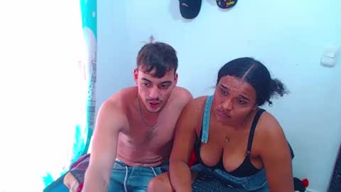 Snapshot of yisela_scott chatting on 09.12.25 yisela_scott online show from 09.12.25