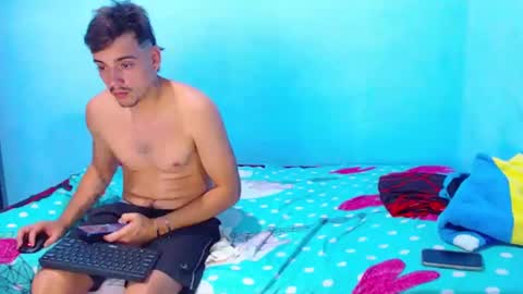 Snapshot of yisela_scott chatting on 09.30.25 yisela_scott online show from 09.30.25