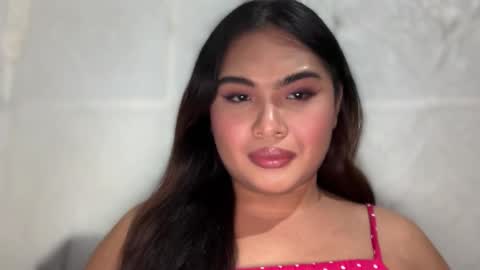 yllana love online show from 12.18.25