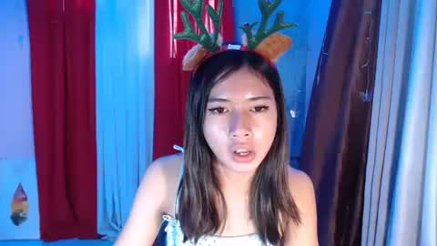 Snapshot of ymee_shane18 chatting on 12.04.24 ymee_shane18 online show from 12.04.24