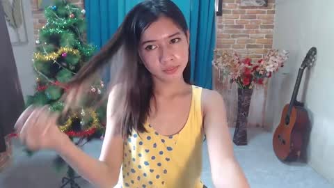 Snapshot of ymee_shane18 chatting on 12.22.24 ymee_shane18 online show from 12.22.24