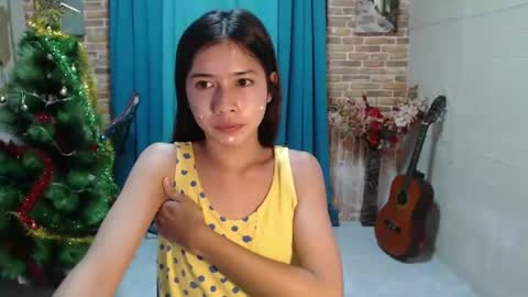 Snapshot of ymee_shane18 chatting on 12.28.24 ymee_shane18 online show from 12.28.24