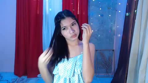 Snapshot of ymee_shane18 chatting on 01.13.25 ymee_shane18 online show from 01.13.25