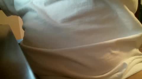 Snapshot of yng4funinfl chatting on 10.25.25 yng4funinfl online show from 10.25.25