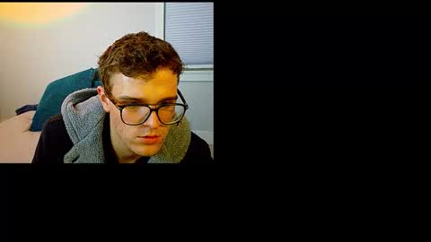 yngdesire1 online show from 12.15.25