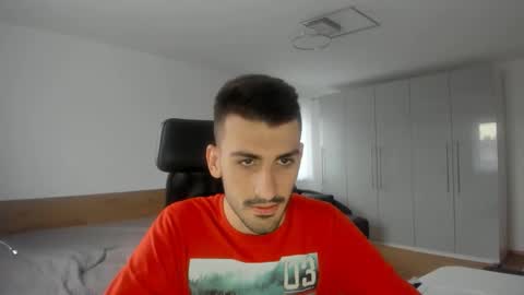 Snapshot of yoda130305 chatting on 11.01.25 yoda130305 online show from 11.01.25