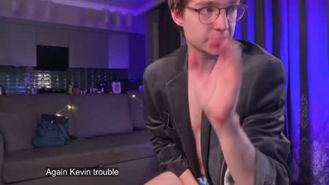 Snapshot of yoga_pizza_420 chatting on 01.22.25 Max online show from 01.22.25