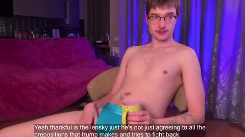 Snapshot of yoga_pizza_420 chatting on 02.26.25 Max online show from 02.26.25