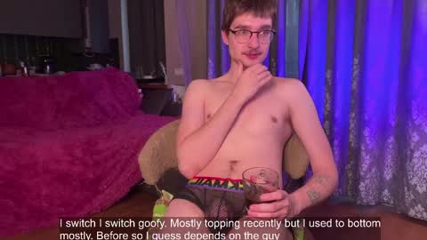 Snapshot of yoga_pizza_420 chatting on 02.27.25 Max online show from 02.27.25