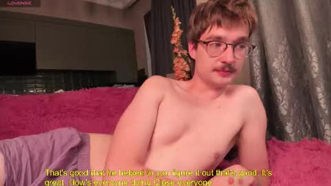 Snapshot of yoga_pizza_420 chatting on 09.09.25 Max online show from 09.09.25