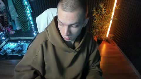 You can ask my name in pm online show from 10.17.25