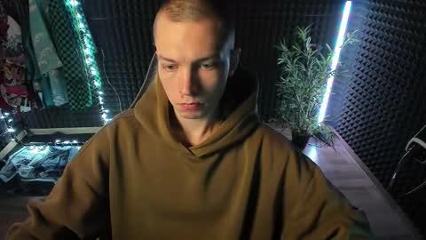 You can ask my name in pm online show from 10.18.25