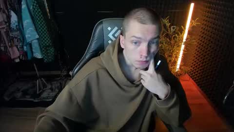 You can ask my name in pm online show from 10.22.25