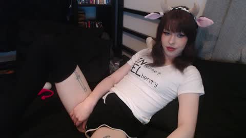 Yokai Girl online show from 11.20.25