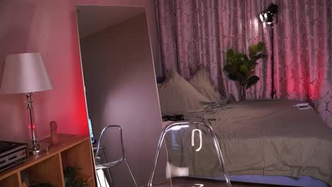 Yoko online show from 02.04.26