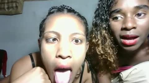 yolandrina05 online show from 09.11.25