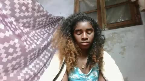 yolandrina05 online show from 09.15.25