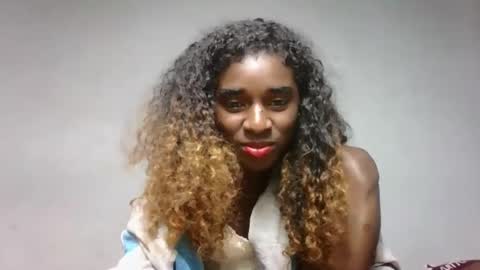 yolandrina05 online show from 09.19.25