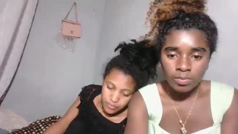 yolandrina05 online show from 10.03.25