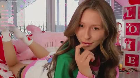 Snapshot of yononeey chatting on 02.14.25  Wilma  online show from 02.14.25