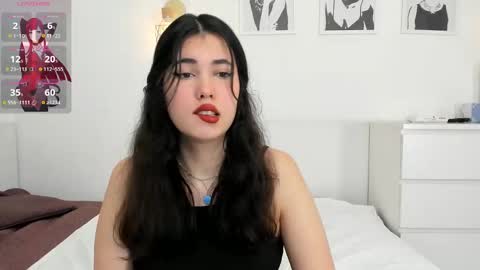 Snapshot of yooleen chatting on 02.17.25 yooleen online show from 02.17.25