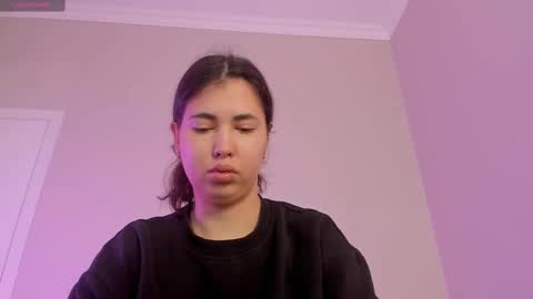 yooleen online show from 10.09.25