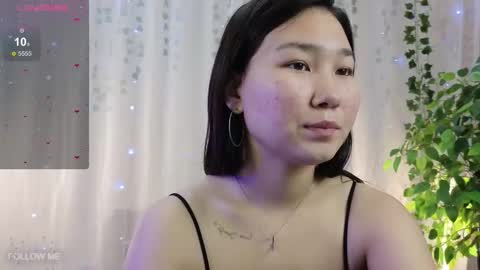 Snapshot of yoon_mii chatting on 10.22.25 i am Yoon online show from 10.22.25