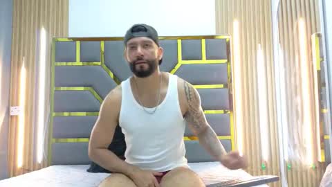 Snapshot of yorbymaxx1 chatting on 01.07.26 YORBY MAX online show from 01.07.26