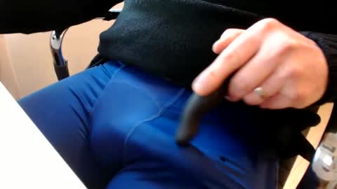 yorkiemanuk online show from 02.12.25