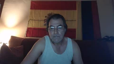 Snapshot of yosep44 chatting on 10.14.25 yosep online show from 10.14.25