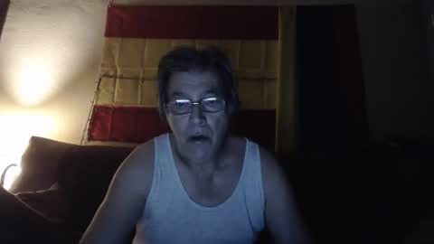 Snapshot of yosep44 chatting on 10.19.25 yosep online show from 10.19.25