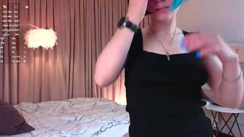 Snapshot of you_fell_in_love chatting on 09.20.25 Elizabeth brunette -- Darline blonde  online show from 09.20.25