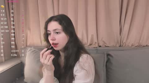 Elizabeth brunette -- Darline blonde  online show from 11.17.25